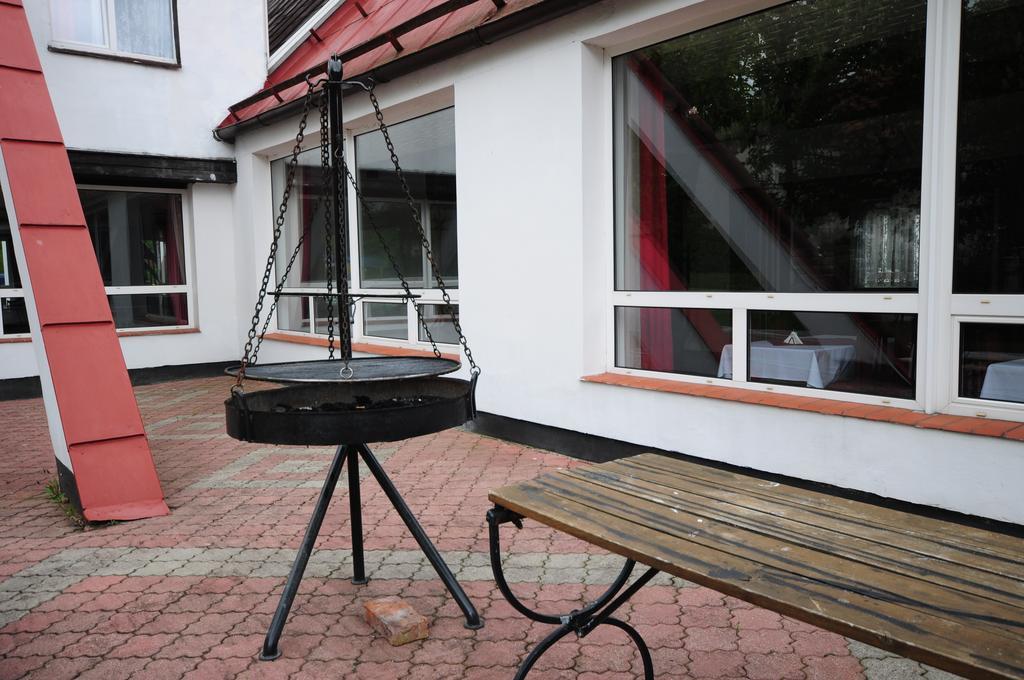 Zajazd Pod Kasztanami Ryn  Exterior photo